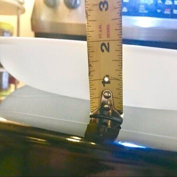 Pyrex Vintage 1.5 Quart Serving Platter in White Milk Glass Number 1063 - Picture 8 of 8